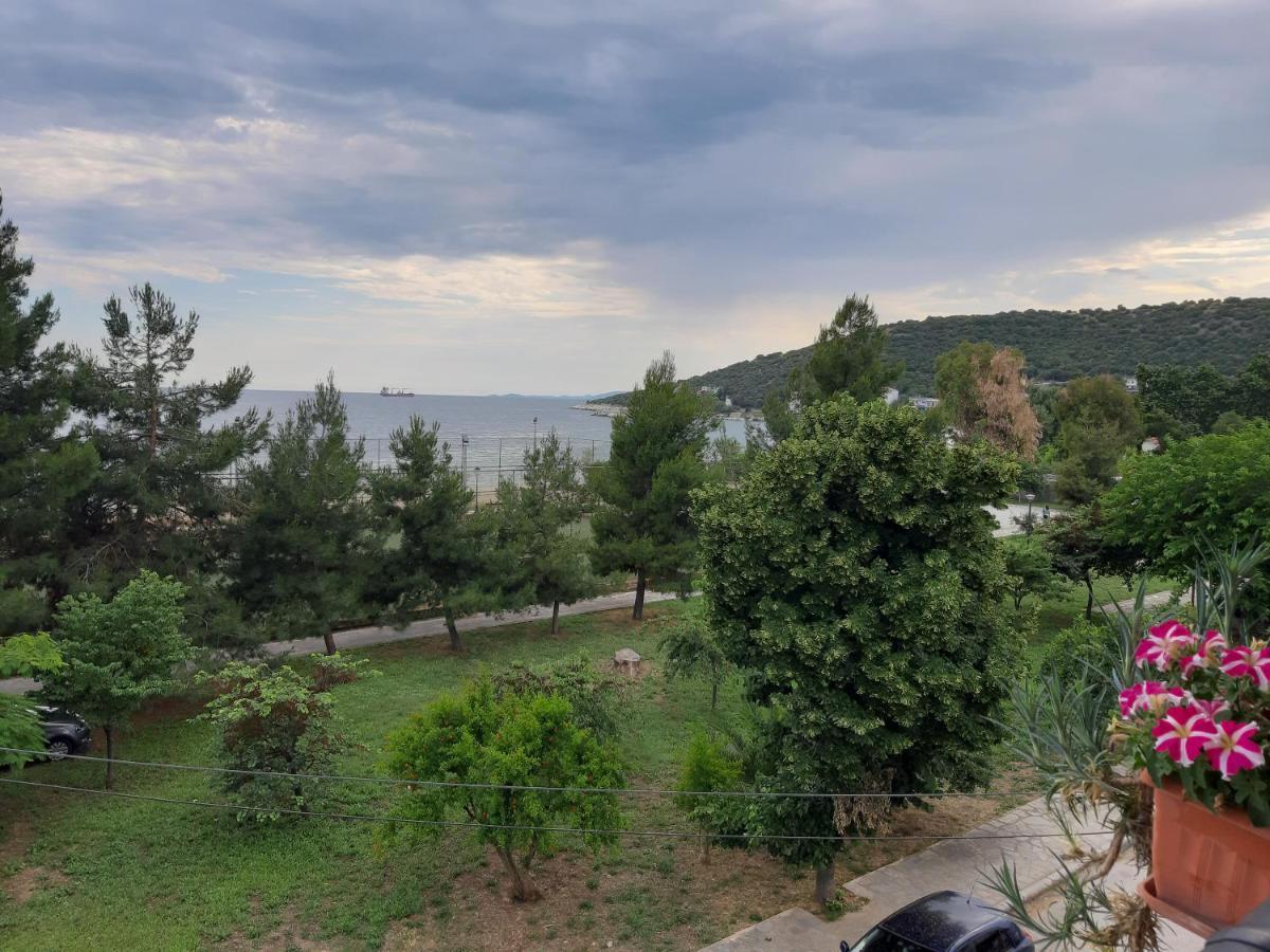 Soula'S Sunshine Big Apartment Nea Karvali Esterno foto
