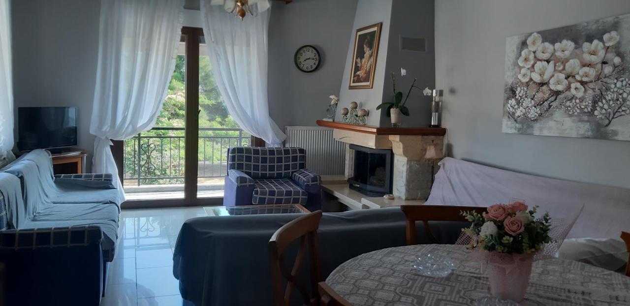 Soula'S Sunshine Big Apartment Nea Karvali Esterno foto
